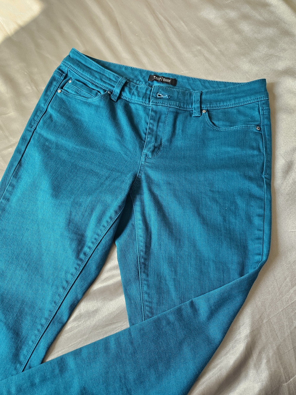 White House Black Market Teal Skinny Slim Ankle Jeans Size 6R